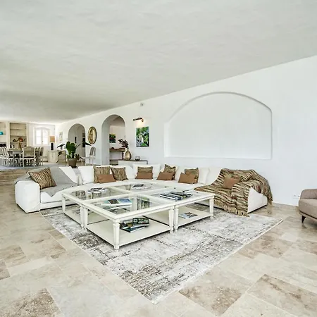 Villa Beautiful Provencal Mas In The Golfe De Saint-tropez